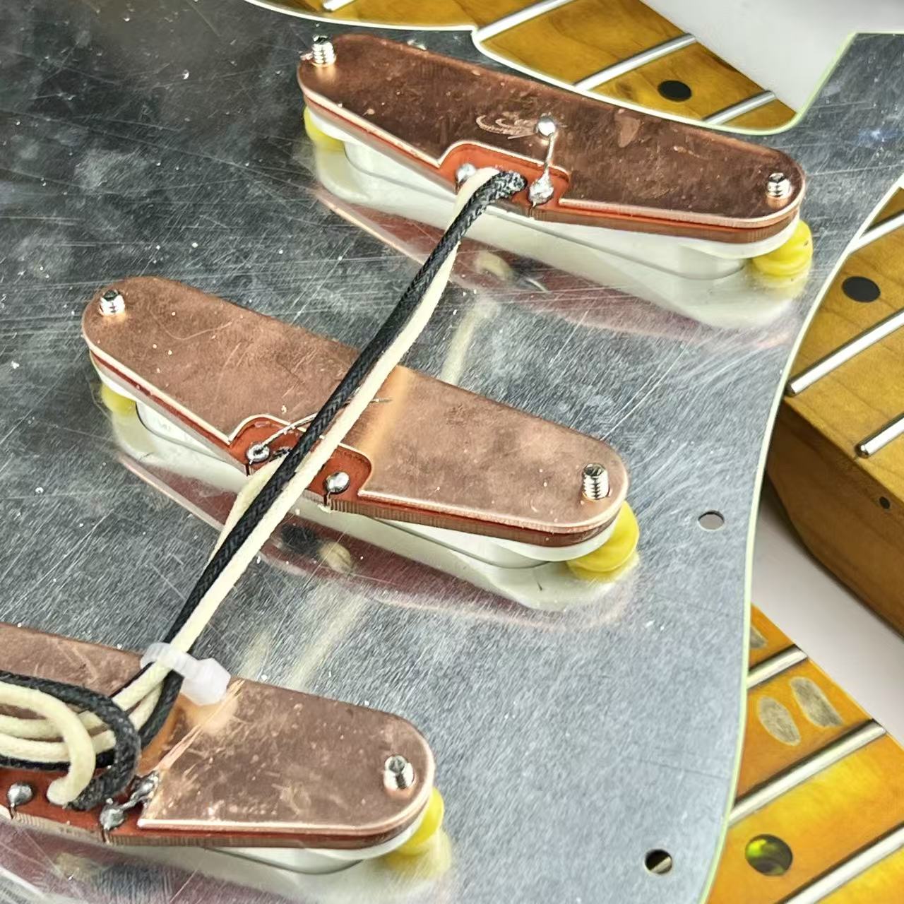 DIY Guitar ST Pickguard Kit SS - огляд і ціна Diy Guitar Electronics Kit